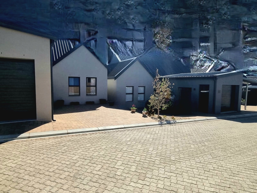 2 Bedroom Property for Sale in Hartland Lifestyle Estate Western Cape
